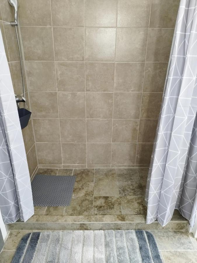 Holling Apartman Fertoboz Exterior photo