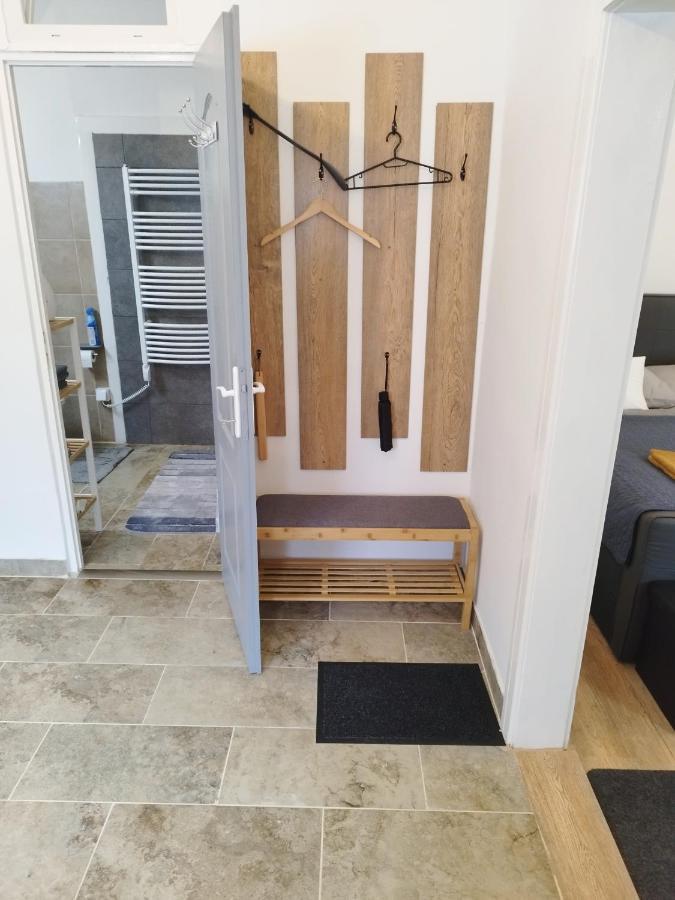 Holling Apartman Fertoboz Exterior photo